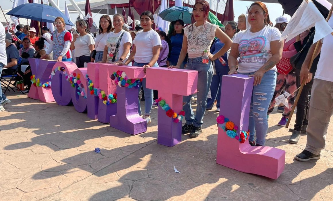 Acarrean a miles para apoyar a Xóchitl Flores pese a malos resultados