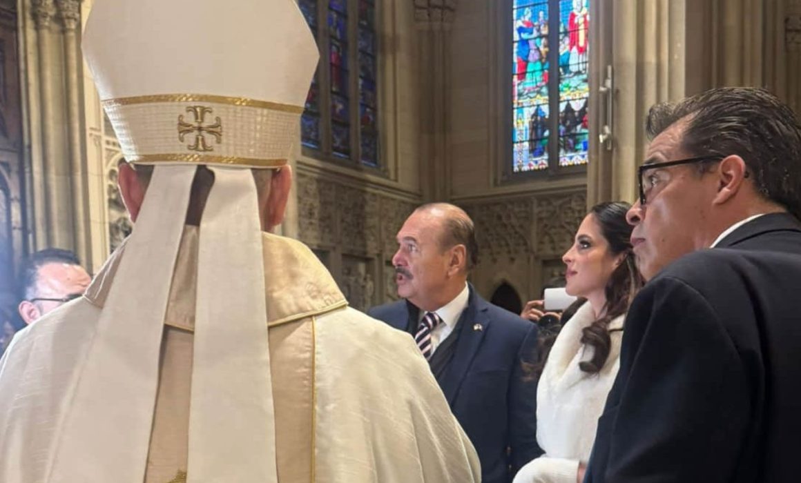 Acompaña Fátima Bosch la llegada de la Virgen Peregrina a NY