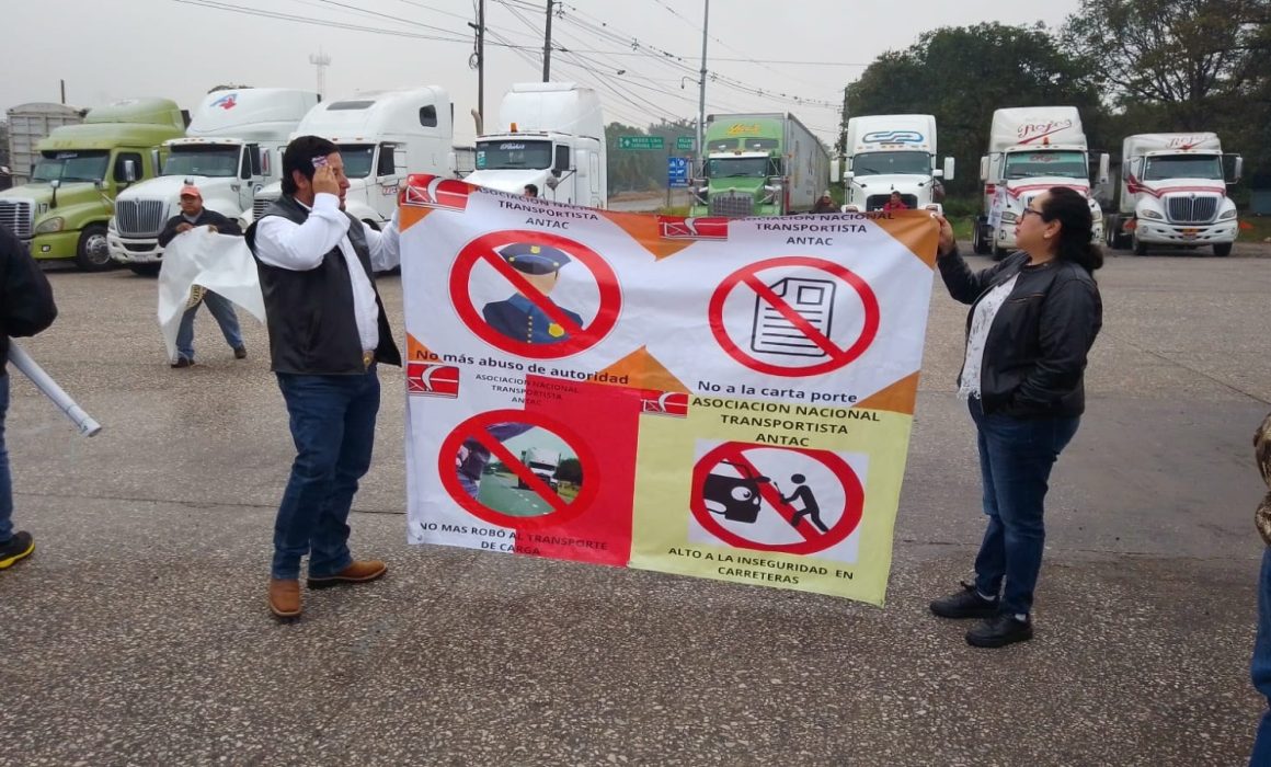 Amenazan con paralizar carreteras del Estado de México en plena Navidad