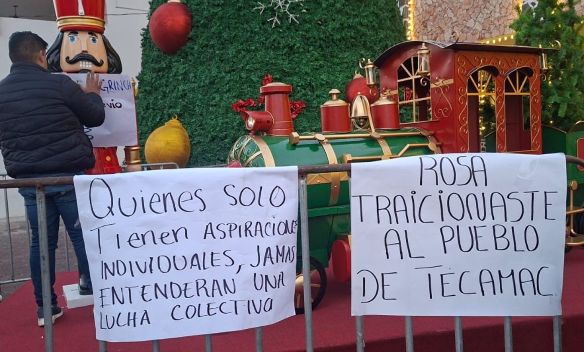 Arman plantón en Palacio Municipal de Tecámac por presuntos despedidos injustificados