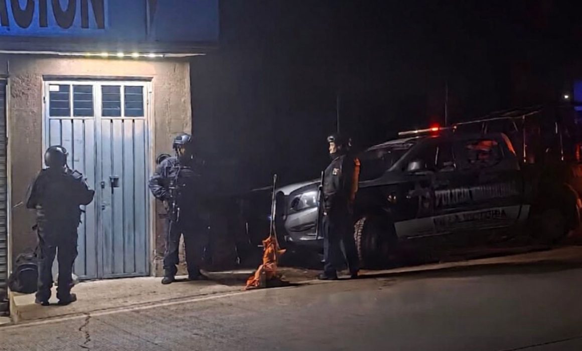 Asesina policía a individuo por defensa propia en villa Victoria