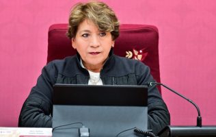Asiste Delfina Gómez a entrega de Certificación de Aeródromo en Toluca