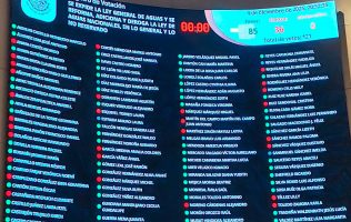 Avala Senado Ley de Aguas sin pasar por comisiones en 4 horas
