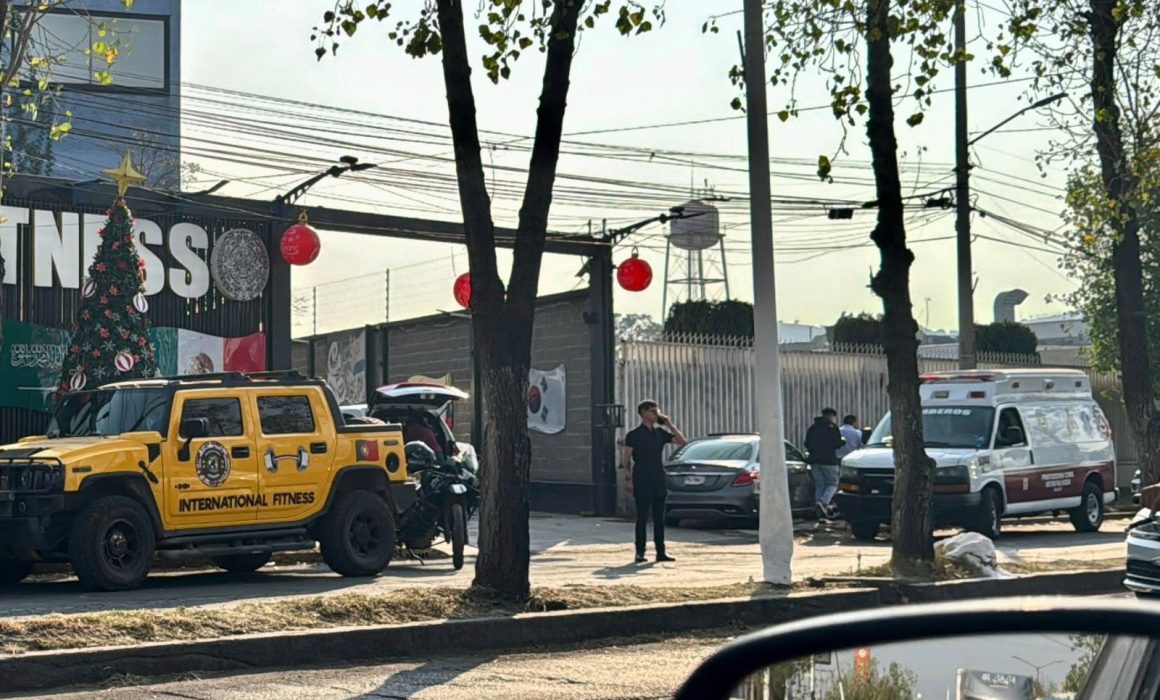 Bloquea evento de político del Partido Verde vialidad clave en Ixtapaluca