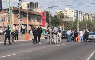 Bloquean la carretera México–Toluca en el km 14