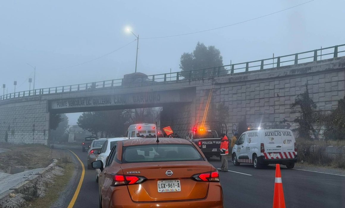 Cae biker desde puente en la Toluca-Tenango y fallece