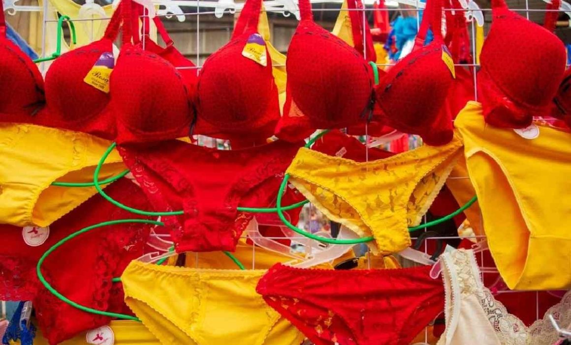 Conoce por qué se usa ropa interior de colores en año nuevo