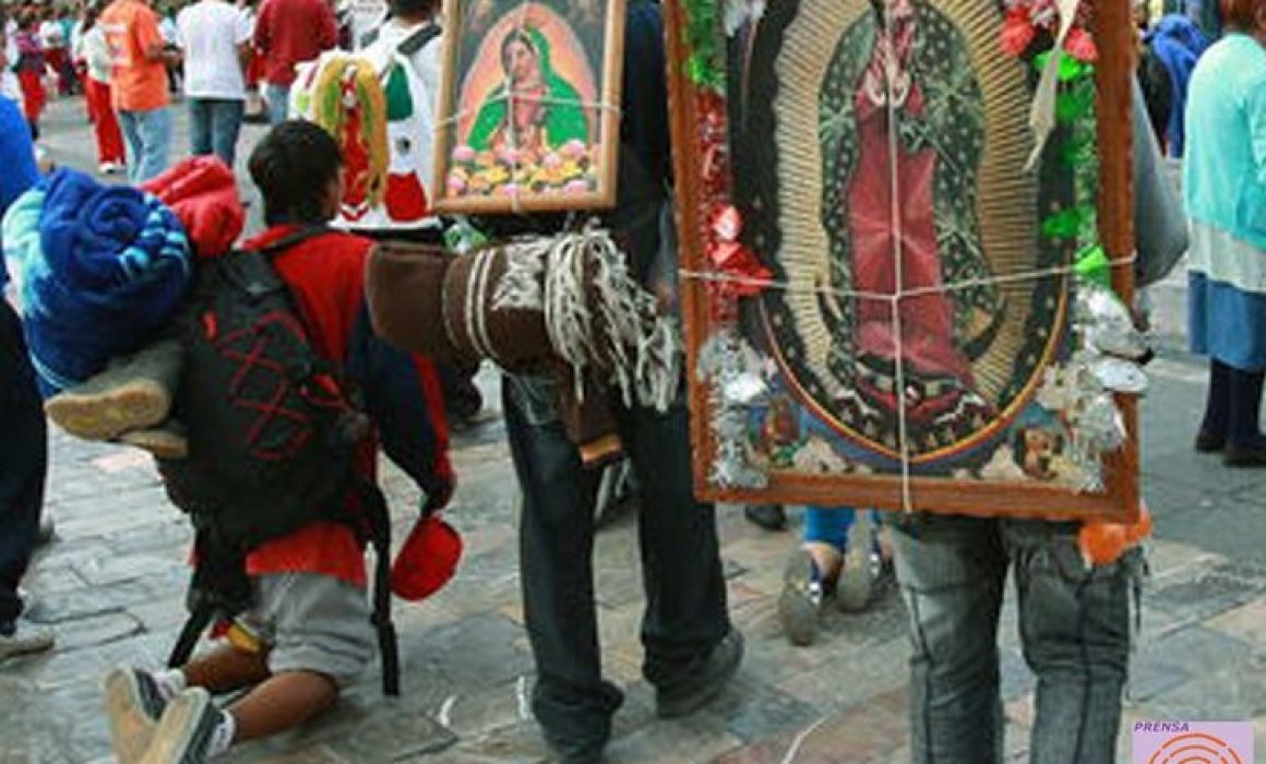 Cumplen sus mandas peregrinos rumbo al Tepeyac con cansancio y devoción