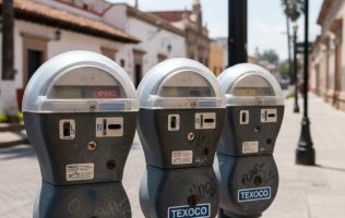Denuncian abusos de parquímetros en Texcoco pese a pagos vigentes
