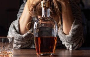Depresión decembrina: cómo enfrentar la carga emocional de fin de año