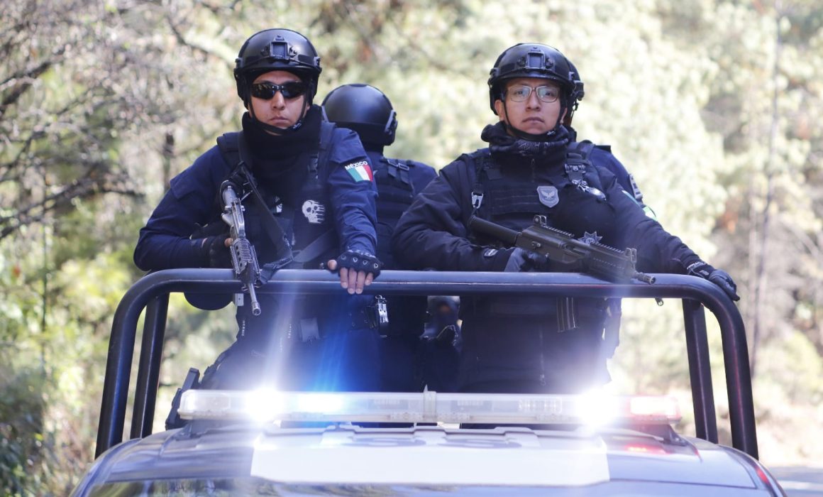 Detiene Operativo Sur a más de 500 personas; decomisa armas y droga