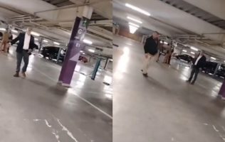 Estaba ebrio: diputado del PT discute con empleados de plaza de Metepec