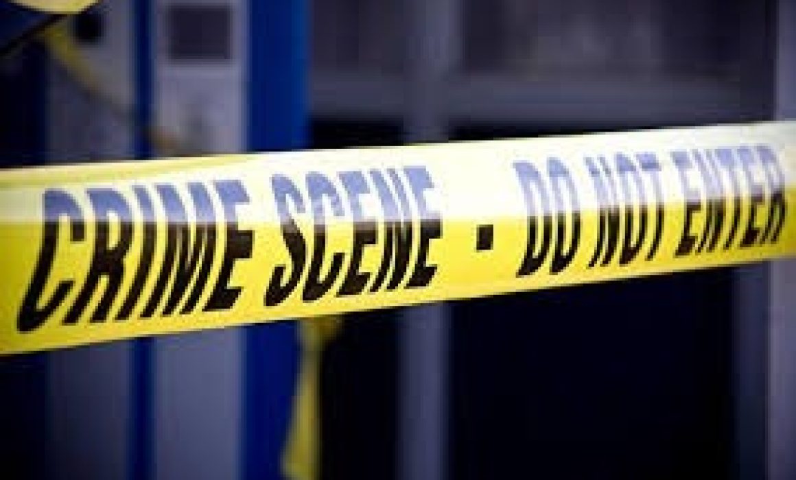 Encuentran asesinado a hombre en Coacalco: traía un brazalete en el pie