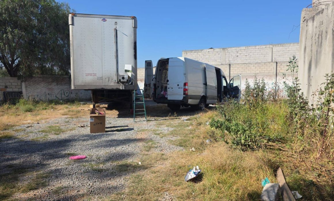 Encuentran mercancía valuada en 48 mdp y capturan a 5 en Zumpango