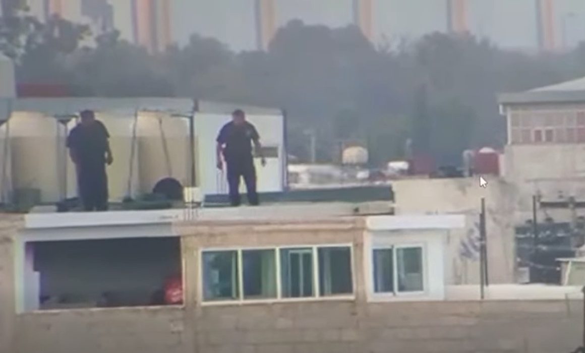 Evitan policías de Ecatepec explosión por fuga de gas en vivienda