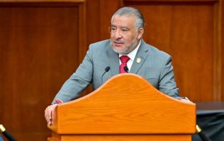 Exige Horacio Duarte a gabinete salir a territorio y "a ras de tierra"