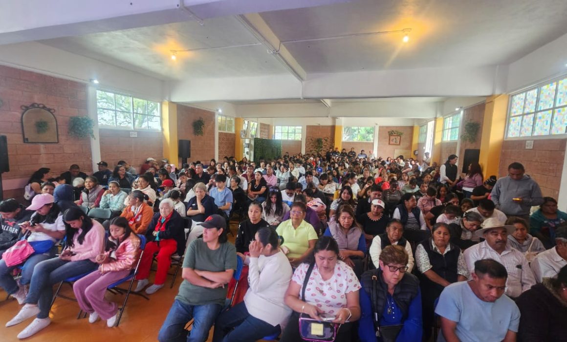 Fortalece cercanía ciudadana programa Informe en tu Casa en Huixquilucan