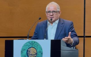 Francisco García Davish: Medalla al mérito empresarial en comunicación