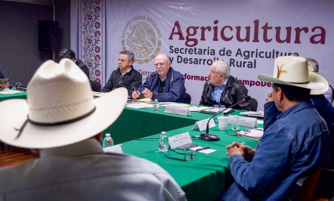 Gobierno pacta con campesinos y transportistas mayor seguridad carretera
