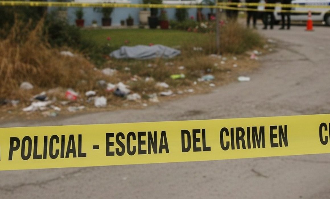 Matan policías de Chalco a joven frente a su casa y un juez los libera