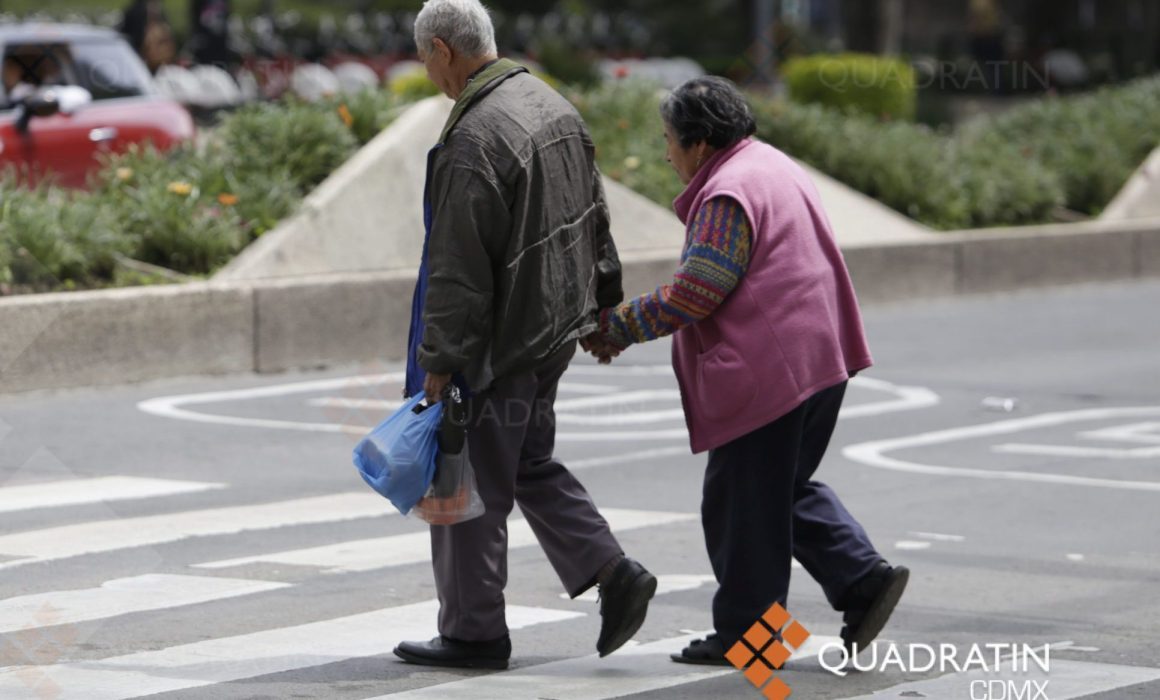 Prevén casi 15% más de adultos mayores que de jóvenes en 2030