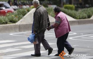 Prevén casi 15% más de adultos mayores que de jóvenes en 2030