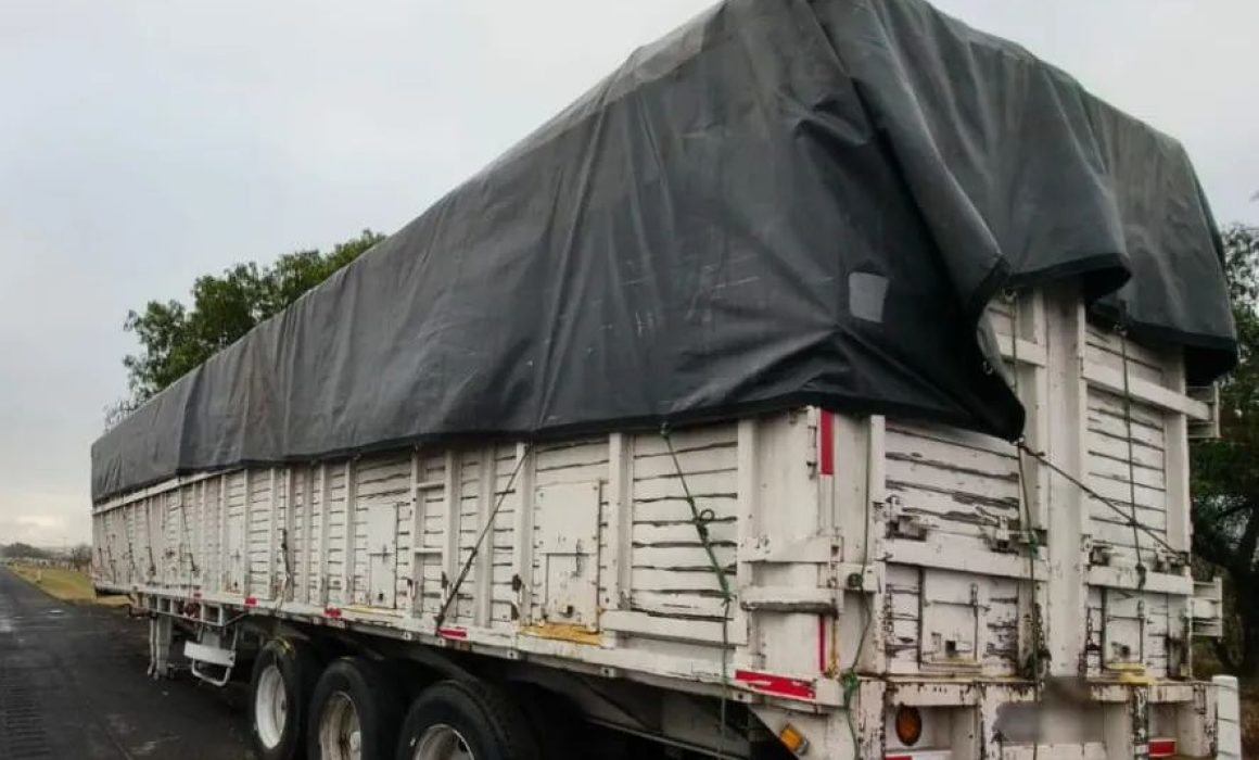 Recuperan 168 mil pesos de mercancía en un camión en Nextlalpan