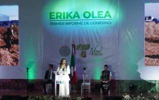 Reduce Erika Olea deuda histórica de Tianguistenco un 52% en 11 meses