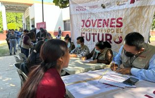 Sube apoyo a Jóvenes Construyendo el Futuro; 'ninis' de élite