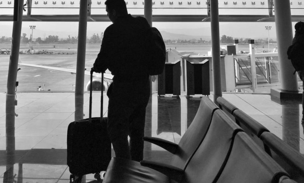 Viajeros de México al extranjero en octubre gastaron mil 229.5 mdd