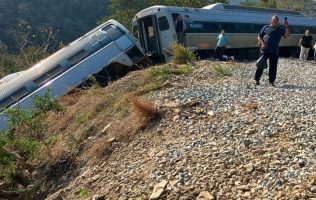 Víctimas del descarrilamiento del tren, compraron un boleto sin retorno