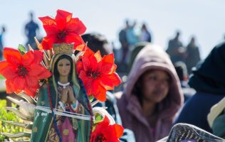 el profundo simbolismo que guarda la Virgen de Guadalupe