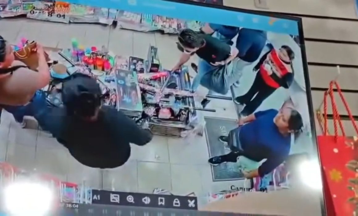 Alertan en Atlacomulco por grupo de mujeres ladronas que fueron grabadas