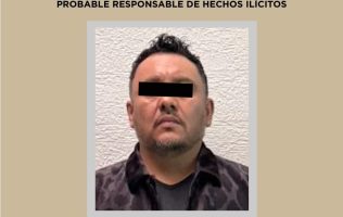 Atrapan a sujeto en Tlalnepantla con miles de pesos y dólares en auto