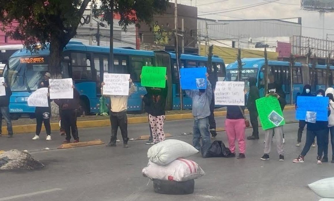 Bloqueo en López Portillo colapsa ambos sentidos y suspende Mexibús L2