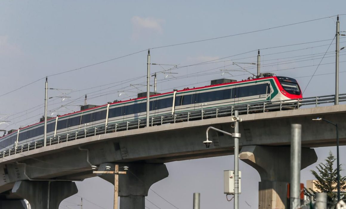Consolida movilidad con Tren Insurgente que beneficia a 5 millones