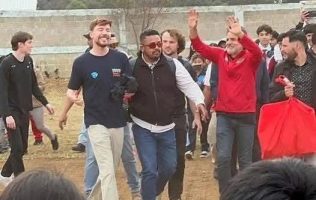 Construirán Mr Beast y Eugenio Derbez escuela en Almoloya de Alquisiras