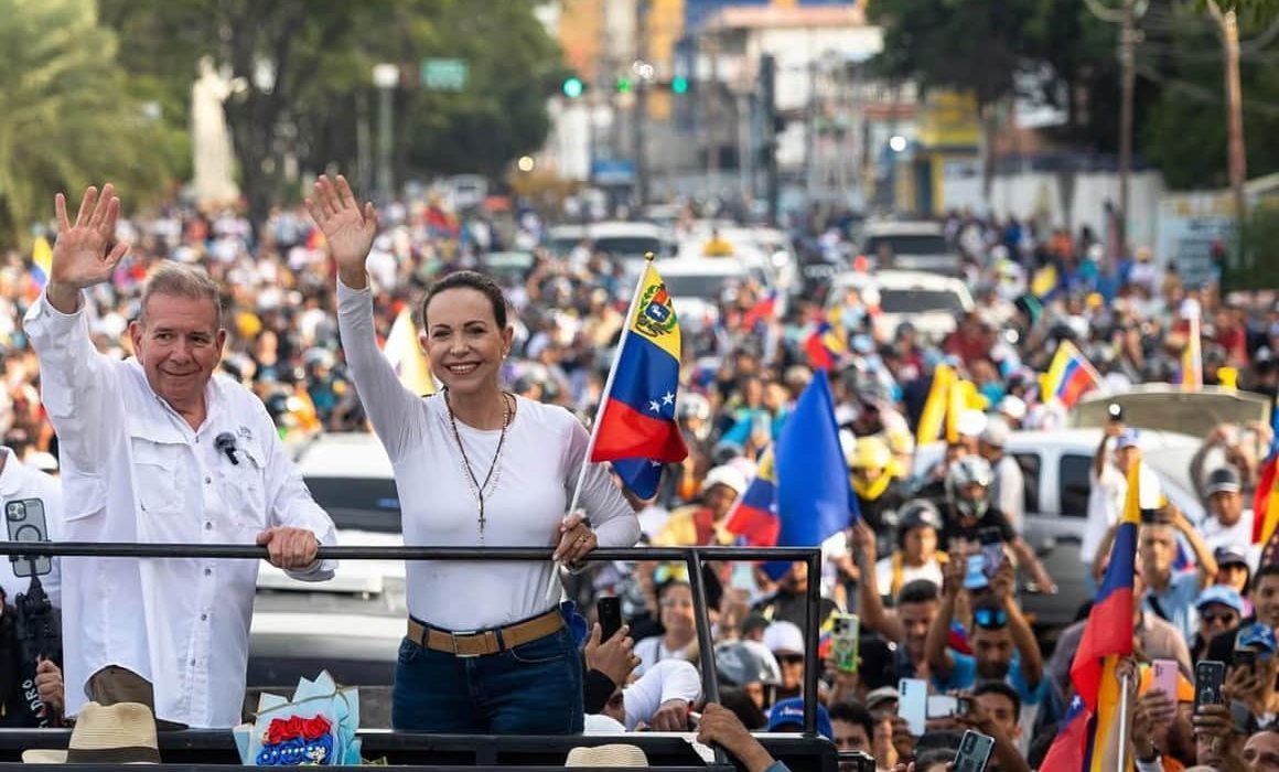 Descarta Trump a María Corina para liderar la transición en Venezuela