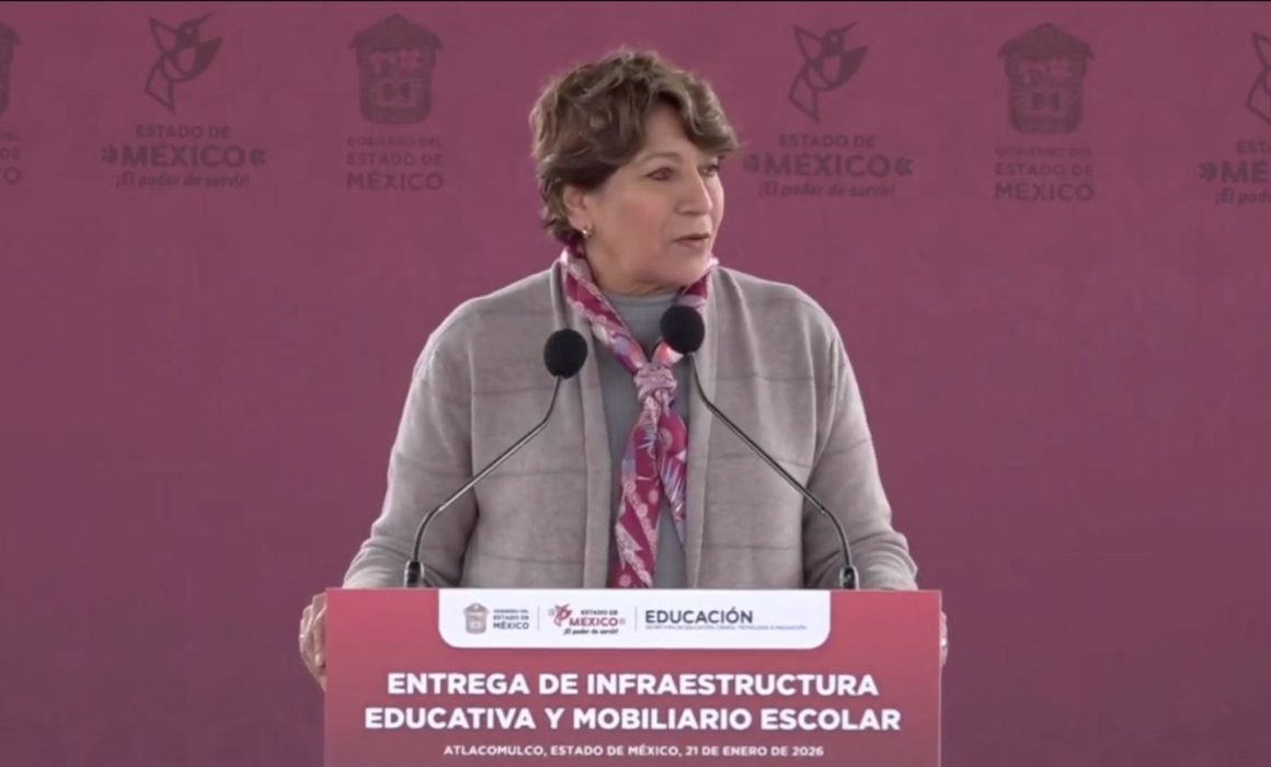 Destina Delfina Gómez recursos públicos a la educación en Atlacomulco