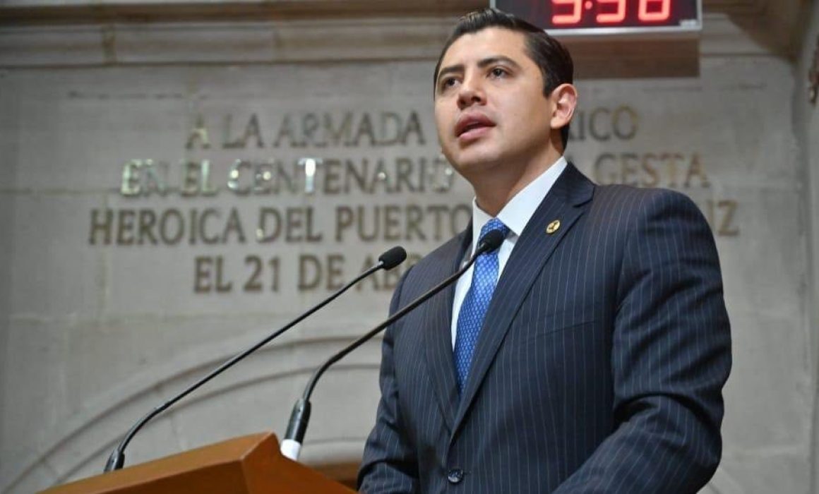 Empieza Ixtapaluca a definirse y Carlos Zurita toma la delantera