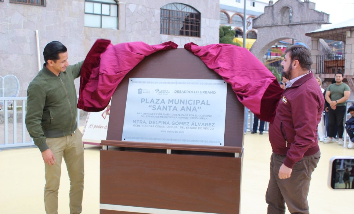 Entregan en Jilotzingo rehabilitación de la plaza cívica Xilonen