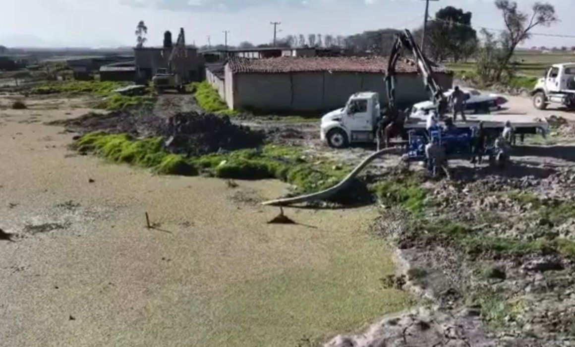 Evidencian omisiones y azolve que desataron la inundación en Lerma