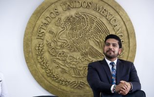 Exhibe encuesta fracaso de Adolfo Cerqueda y hunde a Morena en Neza