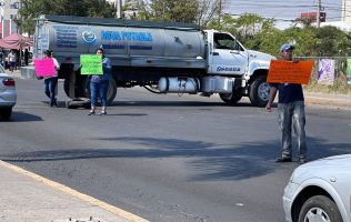 Exigen liberar a distribuidores de agua detenidos en Nezahualcóyotl