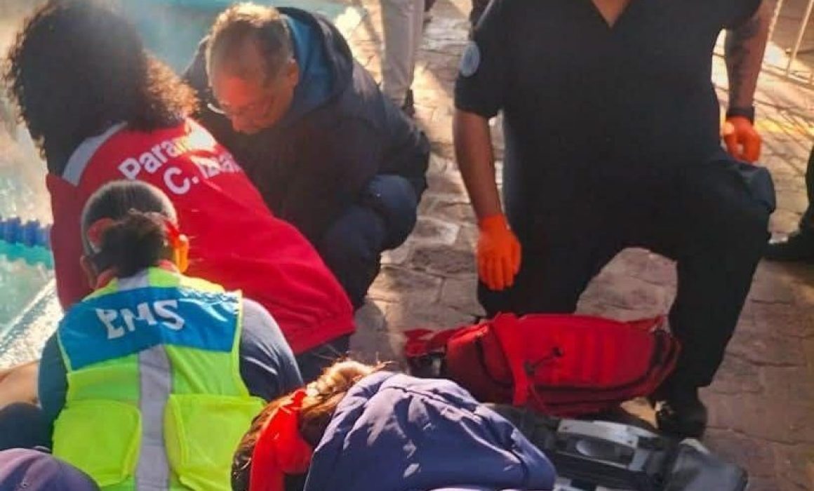 Fallece adulto mientras tomaba clase de natación en Cuautitlán Izcalli