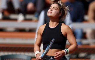 Fuera Renata Zarazúa del Abierto de Australia 2026