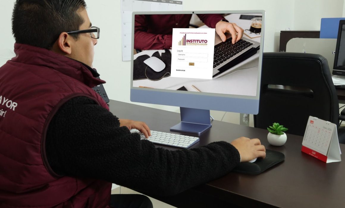 Habilita Estado de México cursos en línea para servidores públicos