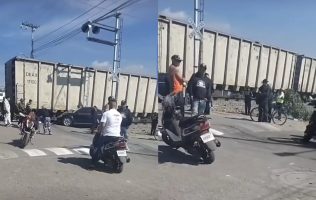 Impacta tren a vehículo particular en Jardines de Morelos, Ecatepec