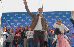 Lleva Fernando Flores festejo de Reyes en San Lorenzo Coacalco, Metepec