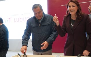 Parte la rosca de Reyes Ricardo Moreno con medios en La Toluqueña